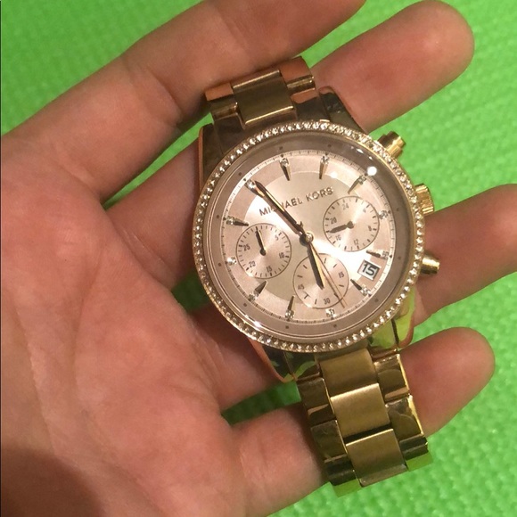 *SOLD* Rose Gold Michael Kors Watch - Picture 1 of 1